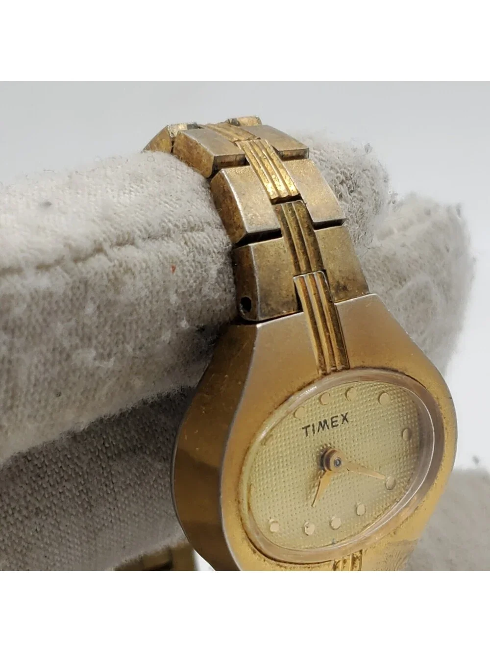 Vintage Timex Mechanical Watch Womens Running 23mm Gold Tone